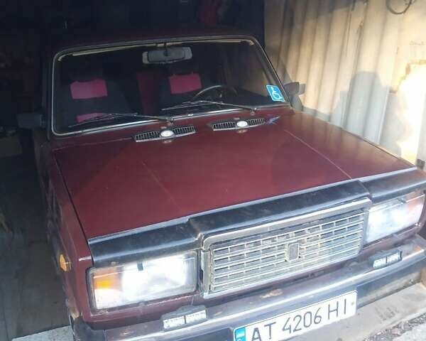 Красный ВАЗ 2107, объемом двигателя 1.5 л и пробегом 88 тыс. км за 950 $, фото 1 на Automoto.ua