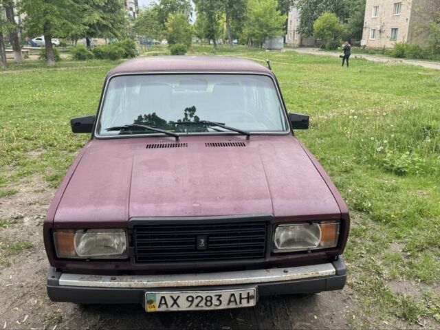 Красный ВАЗ 2107, объемом двигателя 1.5 л и пробегом 87 тыс. км за 800 $, фото 1 на Automoto.ua