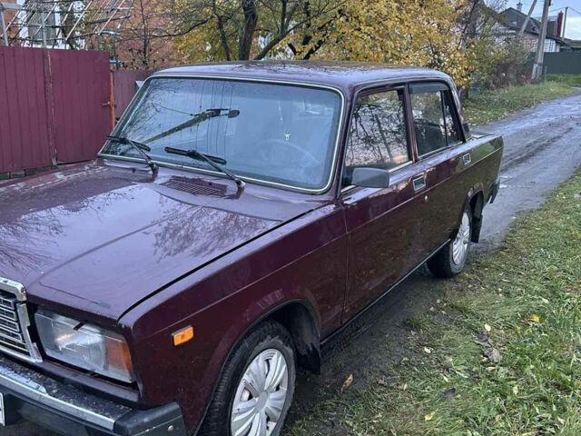 ВАЗ 2107 2006 у Костополе на Automoto.ua Червоний ВАЗ 2107, об'ємом двигуна 1.5 л та пробігом 140 тис. км за 1280 $, фото 1 на Automoto.ua