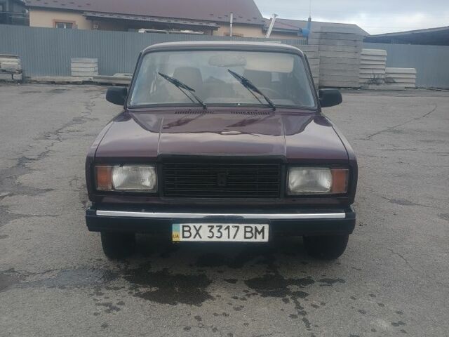 Красный ВАЗ 2107, объемом двигателя 0 л и пробегом 280 тыс. км за 800 $, фото 1 на Automoto.ua