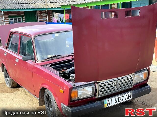 Красный ВАЗ 2107, объемом двигателя 1.5 л и пробегом 0 тыс. км за 850 $, фото 1 на Automoto.ua