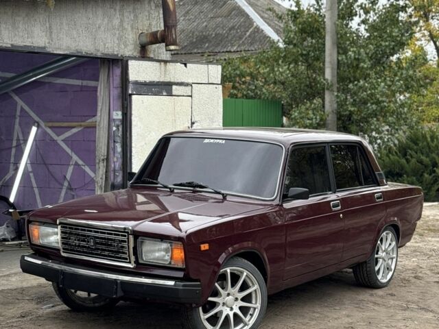 Червоний ВАЗ 2107, об'ємом двигуна 1.6 л та пробігом 59 тис. км за 1439 $, фото 1 на Automoto.ua