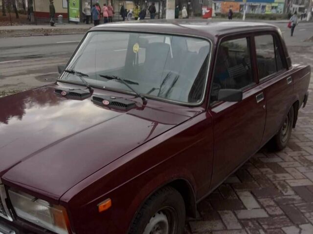 Червоний ВАЗ 2107, об'ємом двигуна 0 л та пробігом 65 тис. км за 1406 $, фото 1 на Automoto.ua