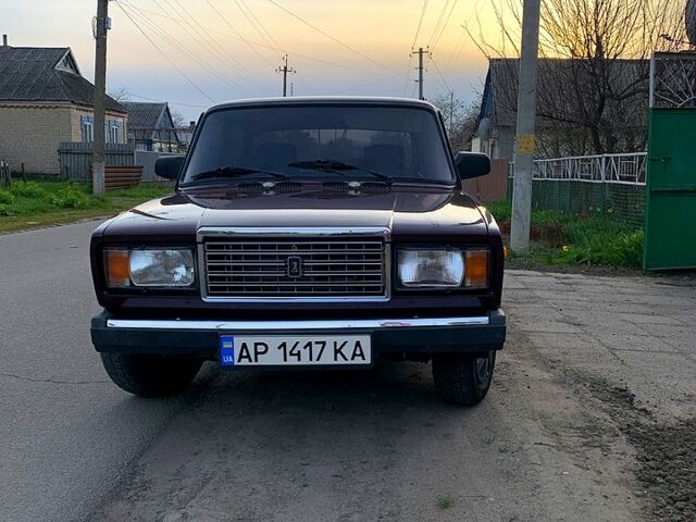 Красный ВАЗ 2107, объемом двигателя 1.6 л и пробегом 100 тыс. км за 1700 $, фото 1 на Automoto.ua