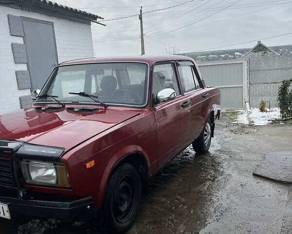 Червоний ВАЗ 2107, об'ємом двигуна 1.5 л та пробігом 174 тис. км за 1395 $, фото 1 на Automoto.ua