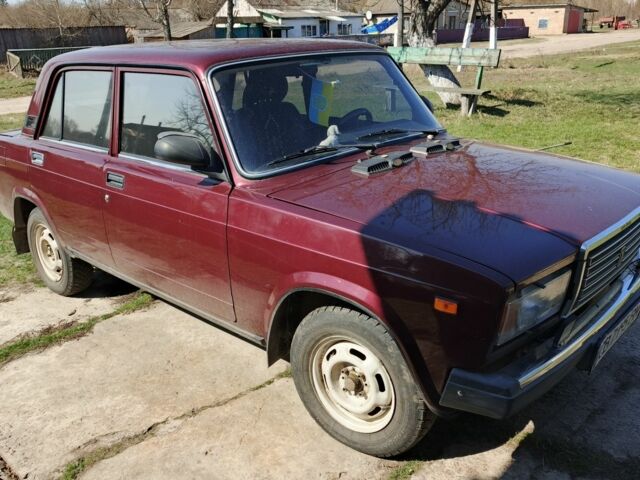 Червоний ВАЗ 2107, об'ємом двигуна 1.5 л та пробігом 124 тис. км за 2200 $, фото 1 на Automoto.ua