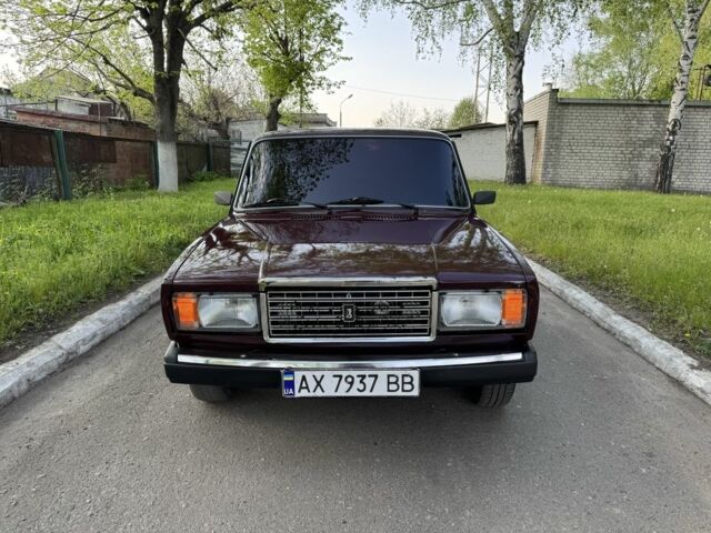 Красный ВАЗ 2107, объемом двигателя 1.5 л и пробегом 777 тыс. км за 1200 $, фото 1 на Automoto.ua