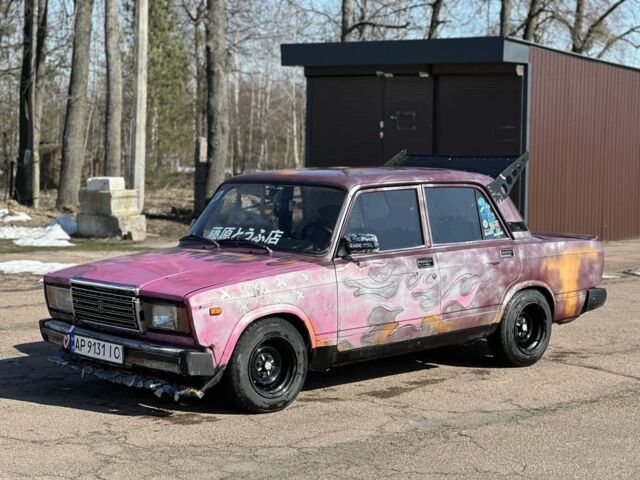 Красный ВАЗ 2107, объемом двигателя 1.6 л и пробегом 50 тыс. км за 1000 $, фото 1 на Automoto.ua