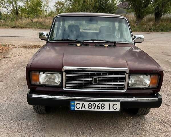 Красный ВАЗ 2107, объемом двигателя 1.45 л и пробегом 39 тыс. км за 1570 $, фото 1 на Automoto.ua