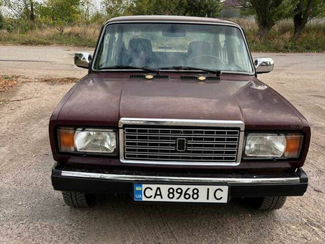 Красный ВАЗ 2107, объемом двигателя 1.5 л и пробегом 39 тыс. км за 1574 $, фото 1 на Automoto.ua