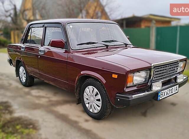 Червоний ВАЗ 2107, об'ємом двигуна 1.45 л та пробігом 45 тис. км за 2700 $, фото 1 на Automoto.ua