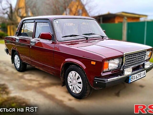 Красный ВАЗ 2107, объемом двигателя 1.5 л и пробегом 45 тыс. км за 2700 $, фото 1 на Automoto.ua