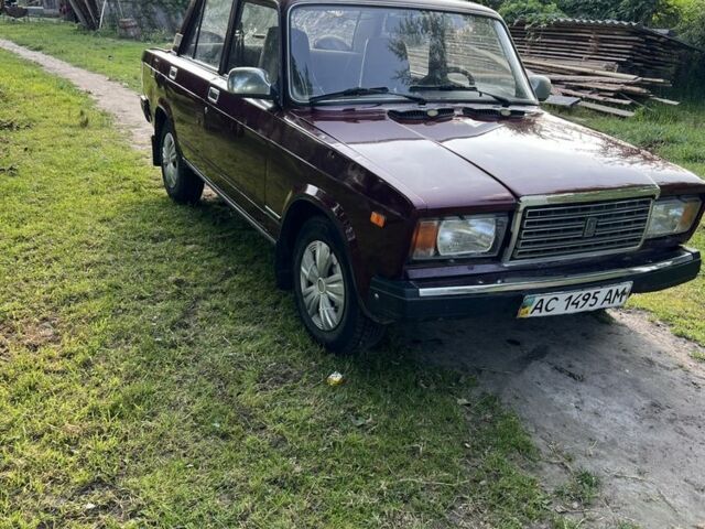 Красный ВАЗ 2107, объемом двигателя 1.6 л и пробегом 45 тыс. км за 1250 $, фото 1 на Automoto.ua