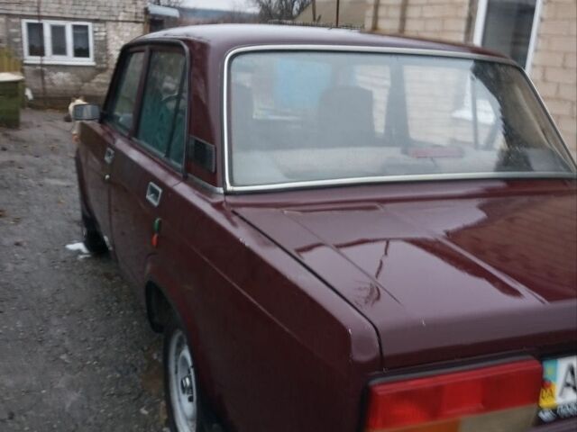 Красный ВАЗ 2107, объемом двигателя 1.5 л и пробегом 66 тыс. км за 1500 $, фото 1 на Automoto.ua