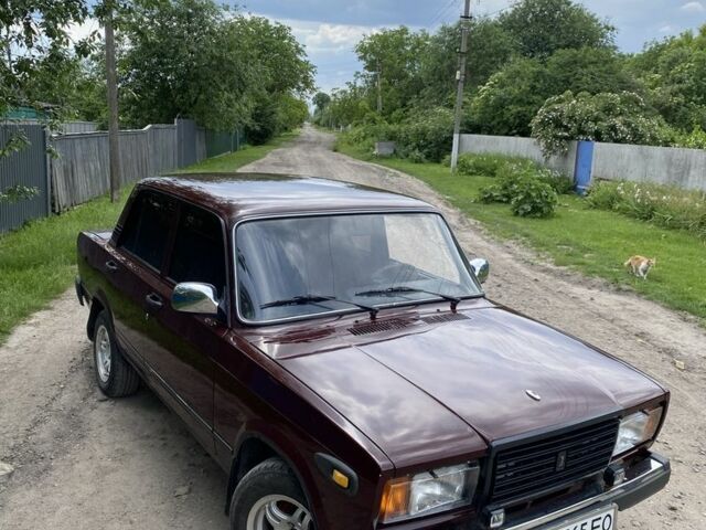 Красный ВАЗ 2107, объемом двигателя 1.5 л и пробегом 140 тыс. км за 1650 $, фото 1 на Automoto.ua