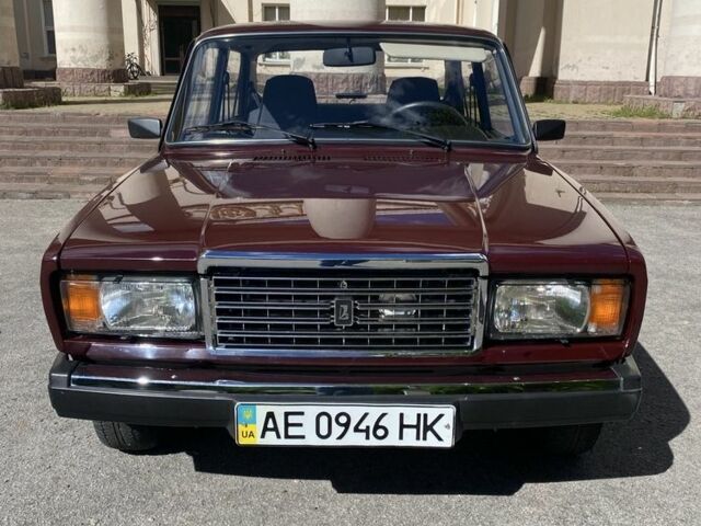 Красный ВАЗ 2107, объемом двигателя 1.5 л и пробегом 16 тыс. км за 3300 $, фото 1 на Automoto.ua
