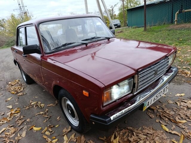 Красный ВАЗ 2107, объемом двигателя 0 л и пробегом 77 тыс. км за 999 $, фото 1 на Automoto.ua