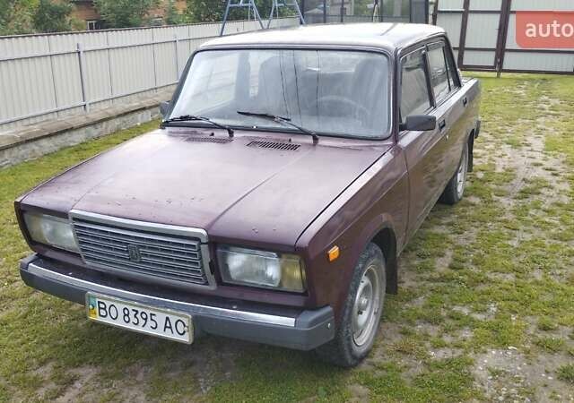 Красный ВАЗ 2107, объемом двигателя 1.5 л и пробегом 89 тыс. км за 2000 $, фото 1 на Automoto.ua