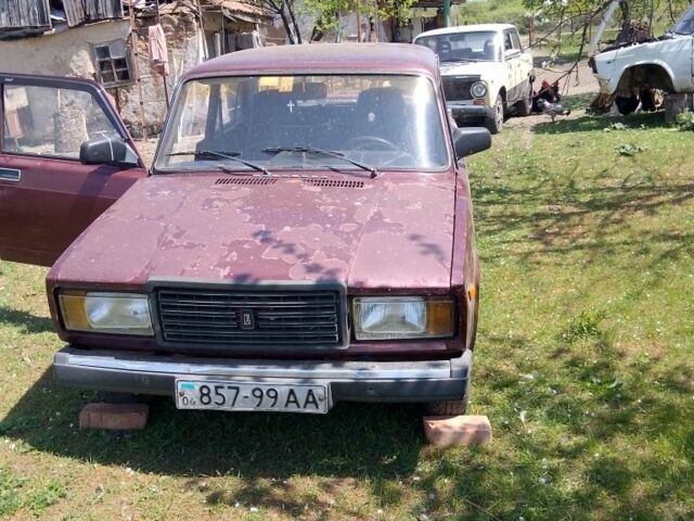 Красный ВАЗ 2107, объемом двигателя 3 л и пробегом 1000 тыс. км за 380 $, фото 1 на Automoto.ua