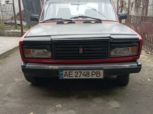 Красный ВАЗ 2107, объемом двигателя 1.5 л и пробегом 100 тыс. км за 850 $, фото 1 на Automoto.ua