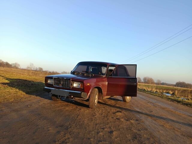 Червоний ВАЗ 2107, об'ємом двигуна 0 л та пробігом 350 тис. км за 1500 $, фото 1 на Automoto.ua