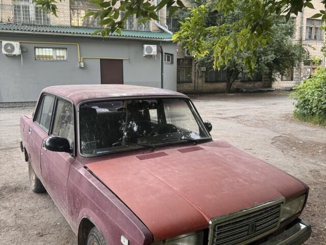 Красный ВАЗ 2107, объемом двигателя 1.5 л и пробегом 76 тыс. км за 303 $, фото 1 на Automoto.ua
