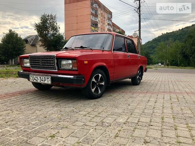 Красный ВАЗ 2107, объемом двигателя 1.5 л и пробегом 47 тыс. км за 1300 $, фото 1 на Automoto.ua