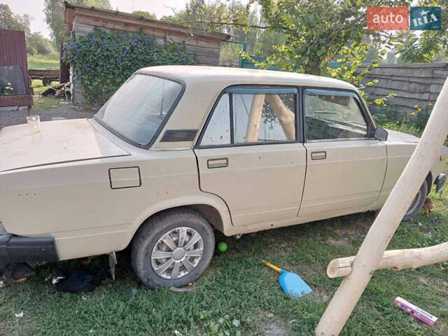 ВАЗ 2107, объемом двигателя 1.5 л и пробегом 100 тыс. км за 700 $, фото 1 на Automoto.ua