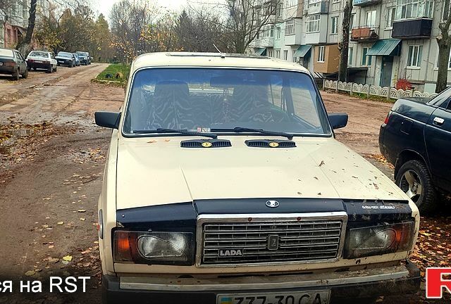 ВАЗ 2107, объемом двигателя 1.5 л и пробегом 275 тыс. км за 850 $, фото 1 на Automoto.ua