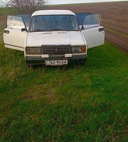 ВАЗ 2107, объемом двигателя 15 л и пробегом 0 тыс. км за 600 $, фото 1 на Automoto.ua