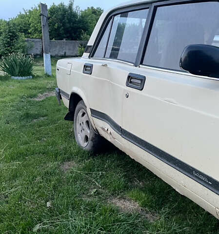 ВАЗ 2107, объемом двигателя 1.5 л и пробегом 332 тыс. км за 250 $, фото 1 на Automoto.ua