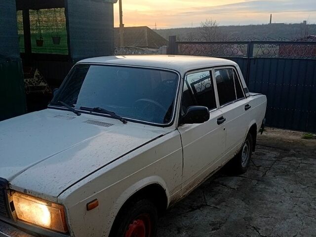ВАЗ 2107, объемом двигателя 1.5 л и пробегом 56 тыс. км за 500 $, фото 1 на Automoto.ua