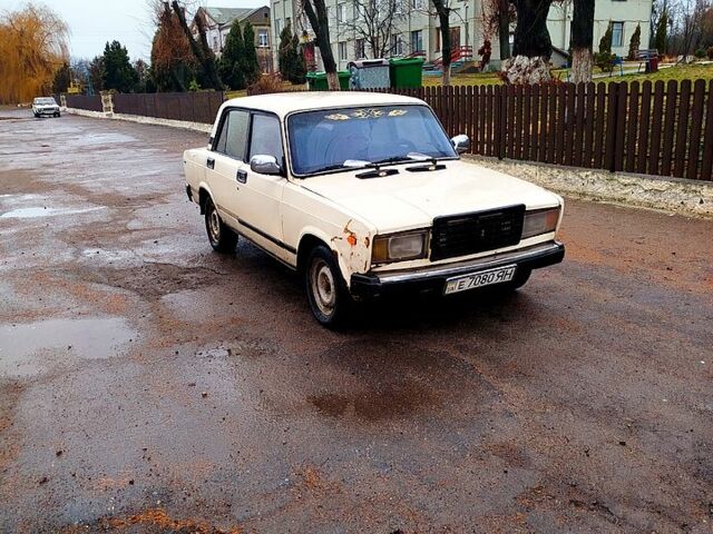 ВАЗ 2107, объемом двигателя 1.5 л и пробегом 0 тыс. км за 700 $, фото 1 на Automoto.ua