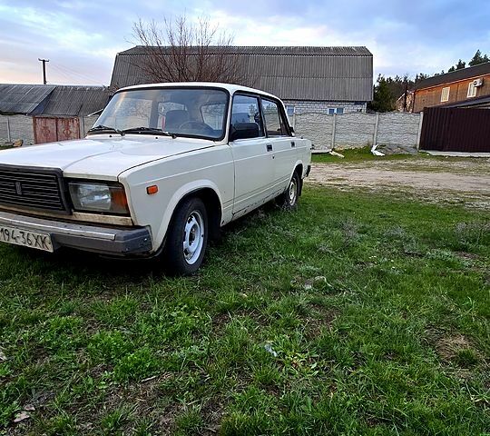 ВАЗ 2107, объемом двигателя 1.5 л и пробегом 0 тыс. км за 900 $, фото 1 на Automoto.ua