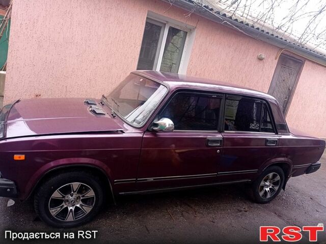 ВАЗ 2107, объемом двигателя 15 л и пробегом 300 тыс. км за 1500 $, фото 1 на Automoto.ua