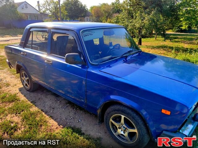 ВАЗ 2107, объемом двигателя 1.5 л и пробегом 0 тыс. км за 1000 $, фото 1 на Automoto.ua