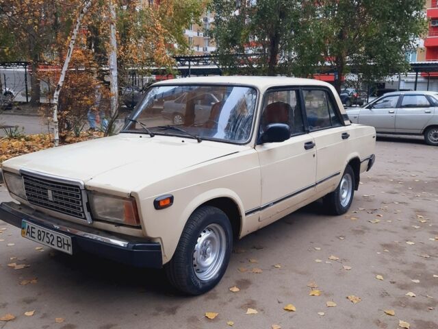 Желтый ВАЗ 2107, объемом двигателя 1.5 л и пробегом 120 тыс. км за 750 $, фото 1 на Automoto.ua