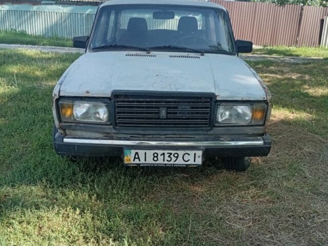Серый ВАЗ 2107, объемом двигателя 1.5 л и пробегом 250 тыс. км за 560 $, фото 1 на Automoto.ua