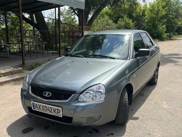 Серый ВАЗ 2107, объемом двигателя 1.6 л и пробегом 120 тыс. км за 3200 $, фото 1 на Automoto.ua