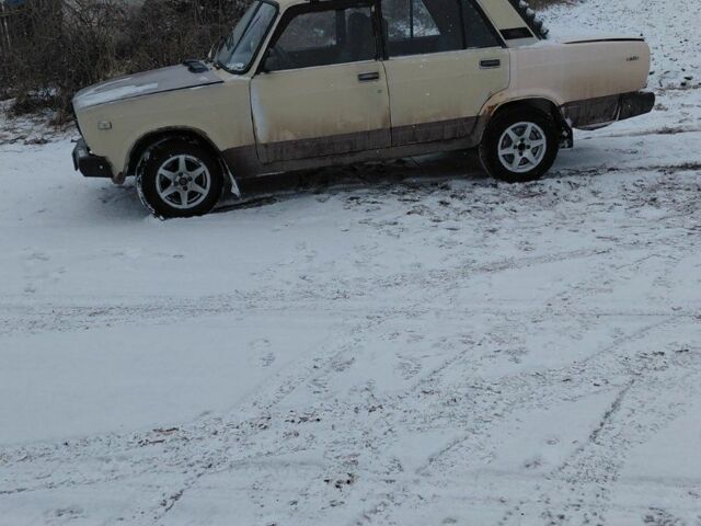 Серый ВАЗ 2107, объемом двигателя 0 л и пробегом 100 тыс. км за 581 $, фото 1 на Automoto.ua