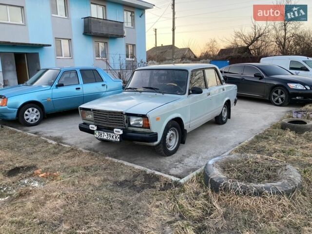 Серый ВАЗ 2107, объемом двигателя 1.5 л и пробегом 90 тыс. км за 539 $, фото 1 на Automoto.ua