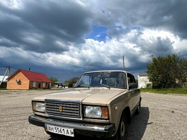 Сірий ВАЗ 2107, об'ємом двигуна 1.6 л та пробігом 0 тис. км за 600 $, фото 1 на Automoto.ua