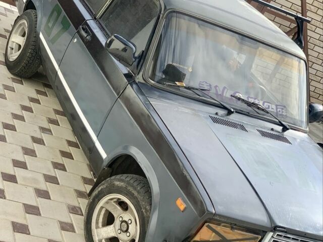 Серый ВАЗ 2107, объемом двигателя 1.6 л и пробегом 200 тыс. км за 642 $, фото 1 на Automoto.ua