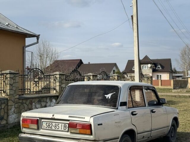 Сірий ВАЗ 2107, об'ємом двигуна 1.5 л та пробігом 1 тис. км за 370 $, фото 1 на Automoto.ua