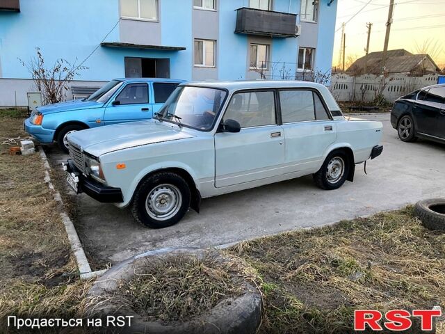 Серый ВАЗ 2107, объемом двигателя 1.5 л и пробегом 0 тыс. км за 570 $, фото 1 на Automoto.ua