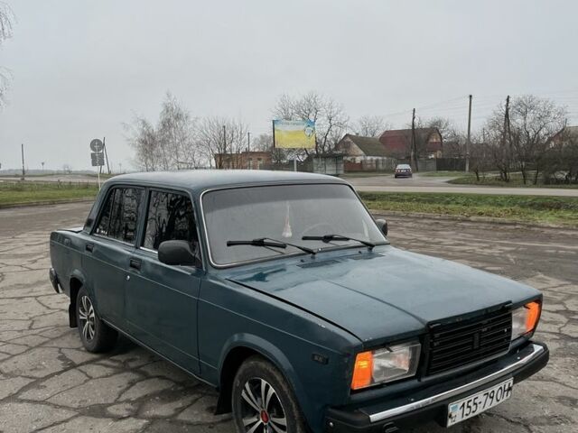 Серый ВАЗ 2107, объемом двигателя 1.6 л и пробегом 100 тыс. км за 710 $, фото 1 на Automoto.ua