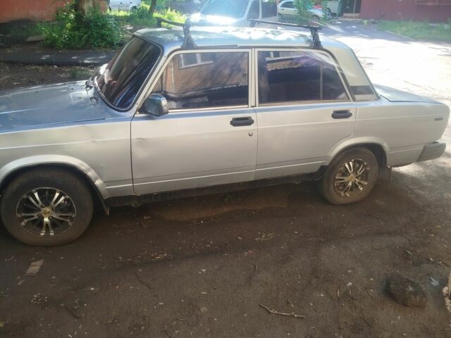 Сірий ВАЗ 2107, об'ємом двигуна 0 л та пробігом 200 тис. км за 670 $, фото 1 на Automoto.ua