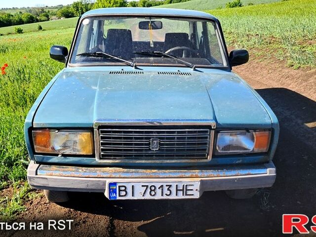 Серый ВАЗ 2107, объемом двигателя 1.5 л и пробегом 350 тыс. км за 500 $, фото 1 на Automoto.ua