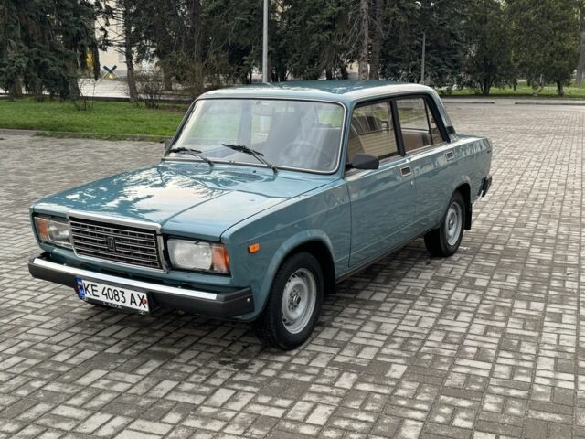 Серый ВАЗ 2107, объемом двигателя 1.5 л и пробегом 54 тыс. км за 2200 $, фото 1 на Automoto.ua