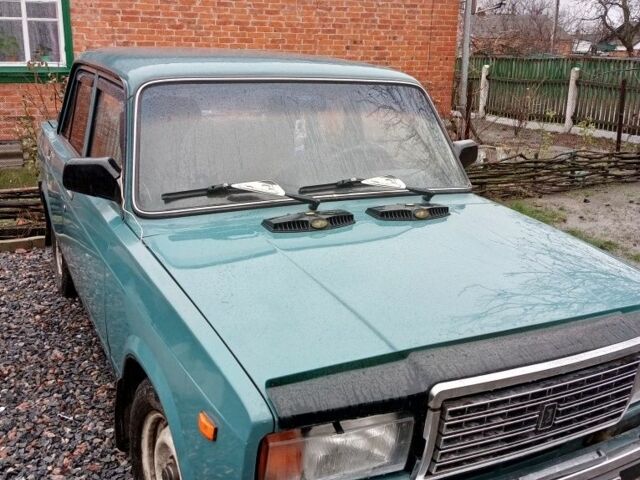 Серый ВАЗ 2107, объемом двигателя 1.5 л и пробегом 1000 тыс. км за 1400 $, фото 1 на Automoto.ua